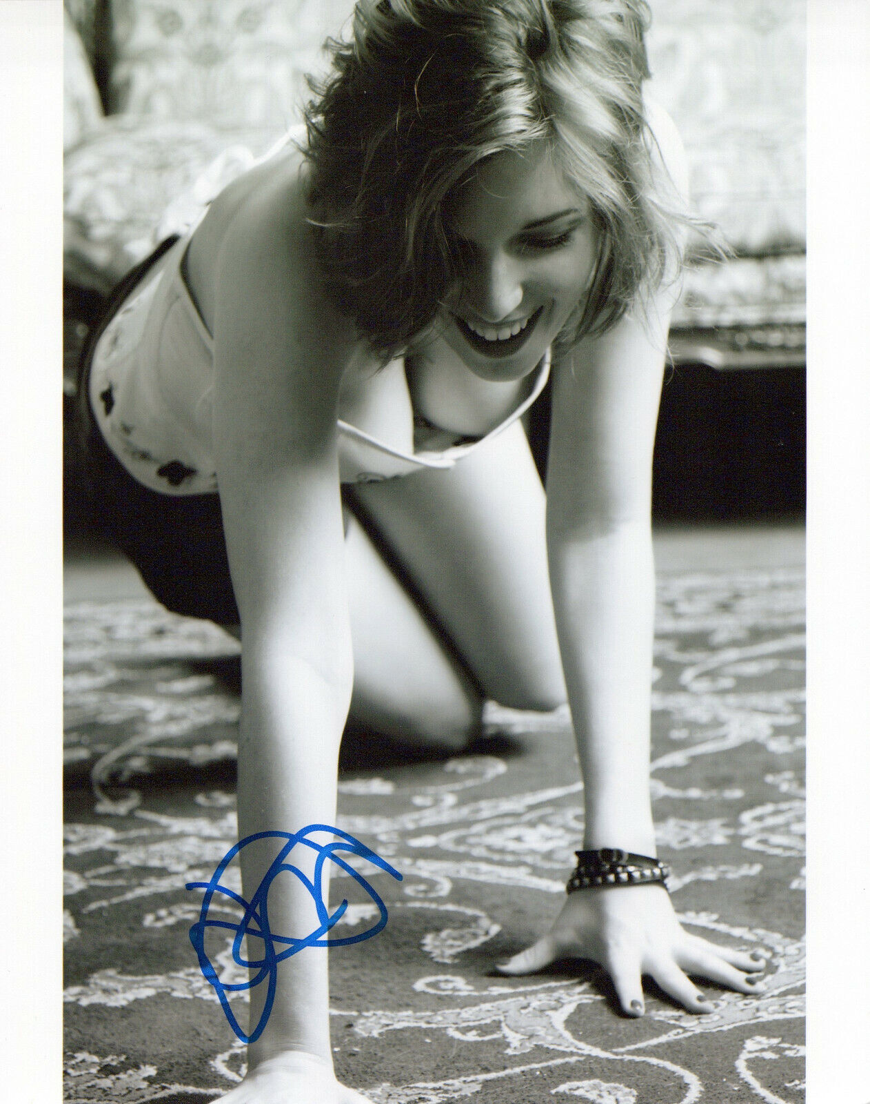 Dani Thorne glamour shot autographed Photo Poster painting signed 8x10 #8