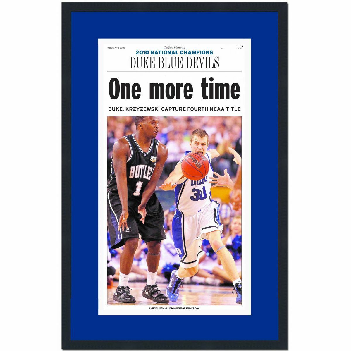 Framed News & Observer Duke 2010 National NCAA Champions Newspaper 17x27 Photo Poster painting