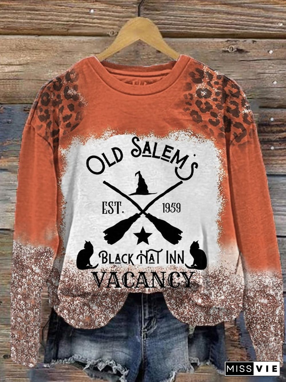 Women's Halloween Old Salems Witch Black Hat In Vacancy Est.1959 Printed Sweater