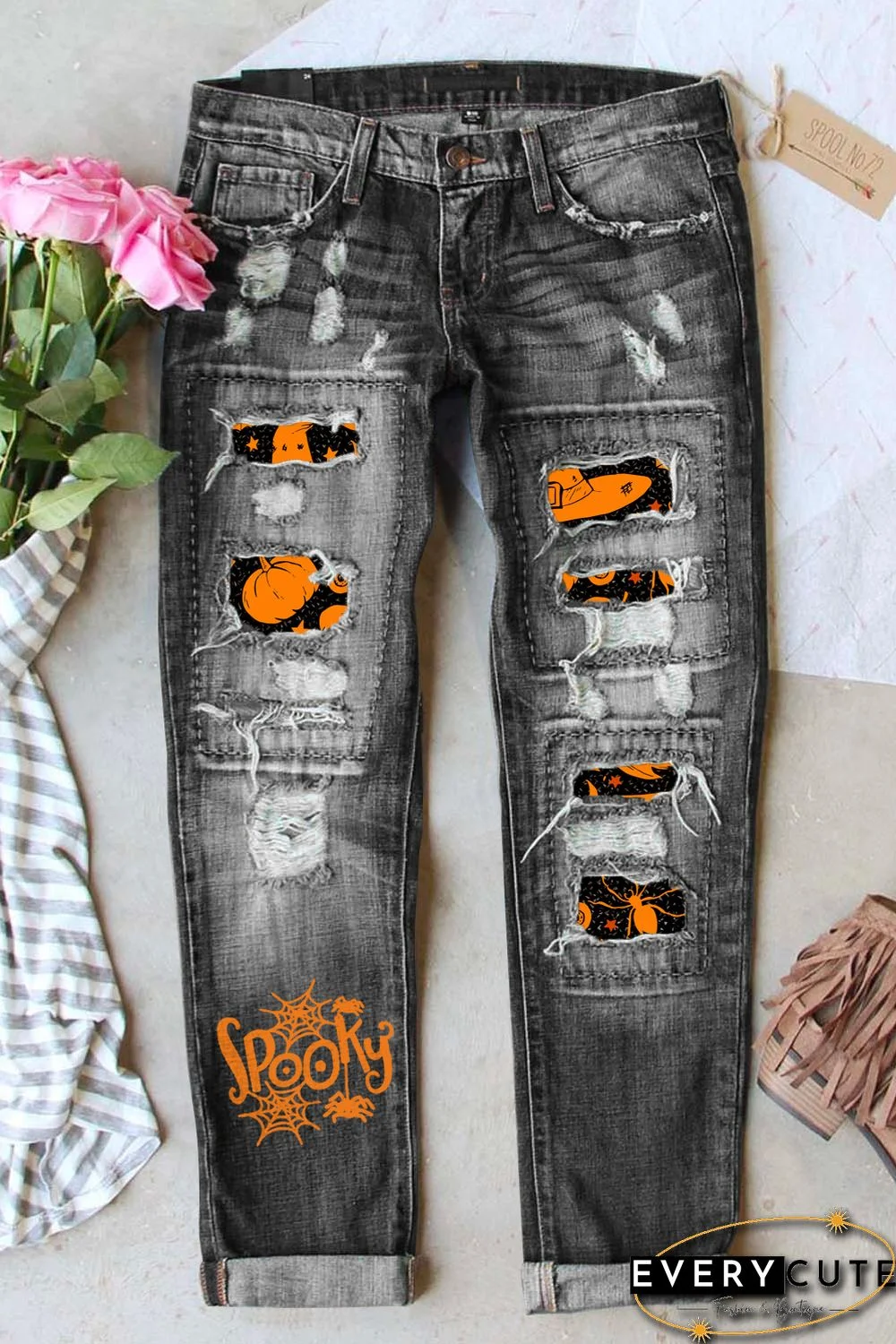 Gray Spooky Pumpkin Graphic Contrast Distressed Jeans