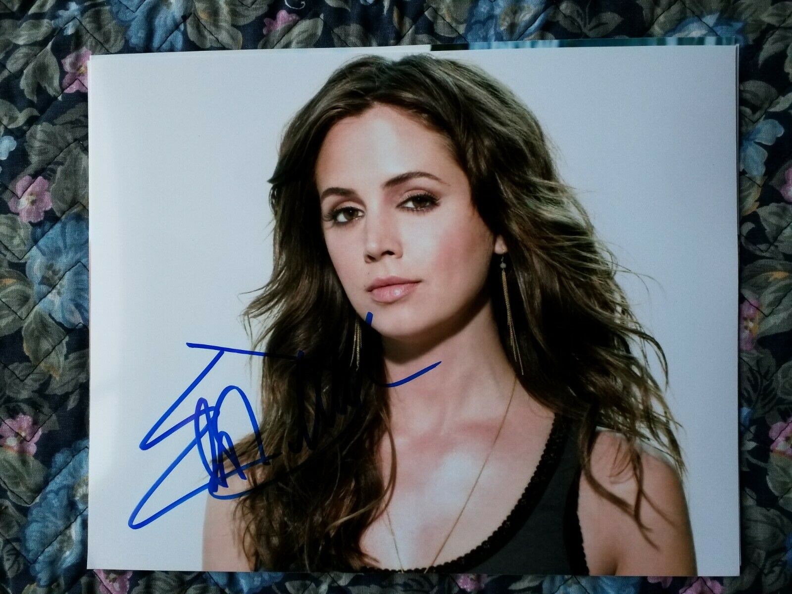 Autographed Eliza Dushku Authentic Signed 8 x 10 Photo Poster painting Very Nice