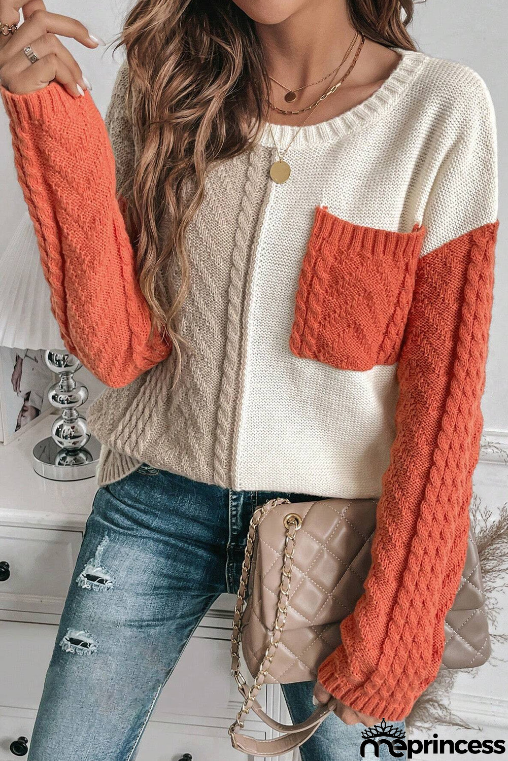 Fashionable and Effortless garment