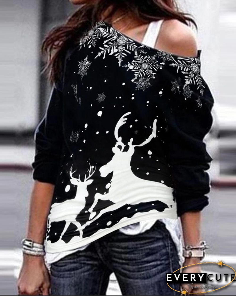 Christmas Reindeer Print Long Sleeve Sweatshirt