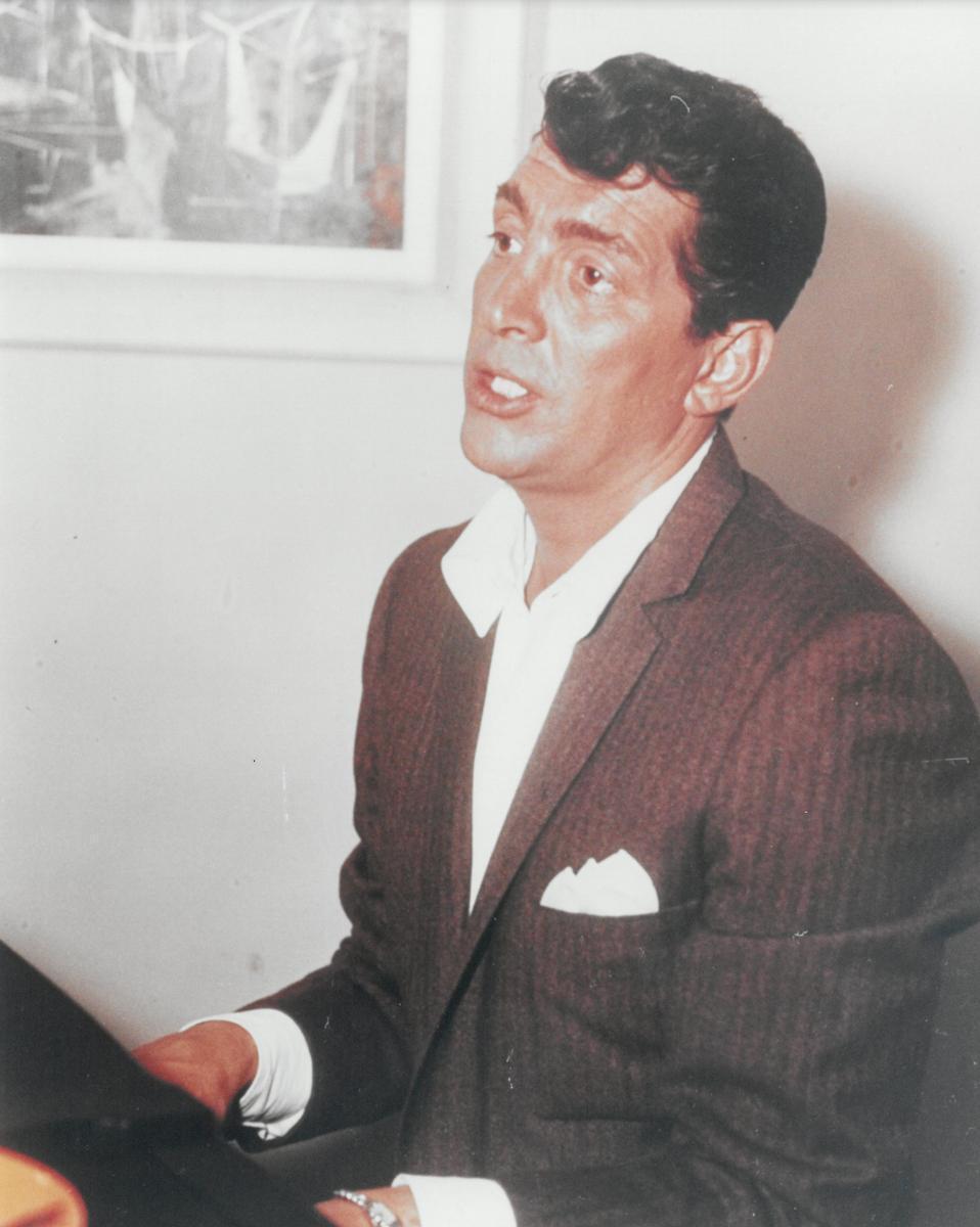 Dean Martin Unsigned Glossy 8x10 Photo Poster painting US#358