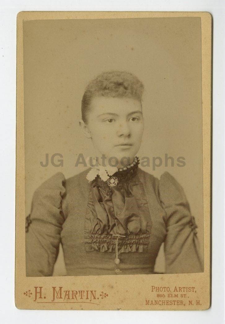 19th Century Female Fashion - Manchester, NH - Cabinet Card Photo Poster paintinggraph