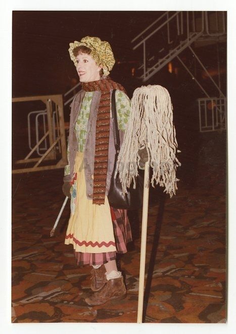 Carol Burnett - Original Vintage Candid Photo Poster painting - Peter Warrack - Unpublished