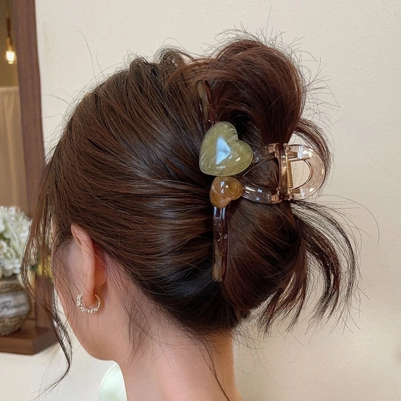 Women’s Casual Streetwear Heart Shape Arylic Handmade Hair Claws