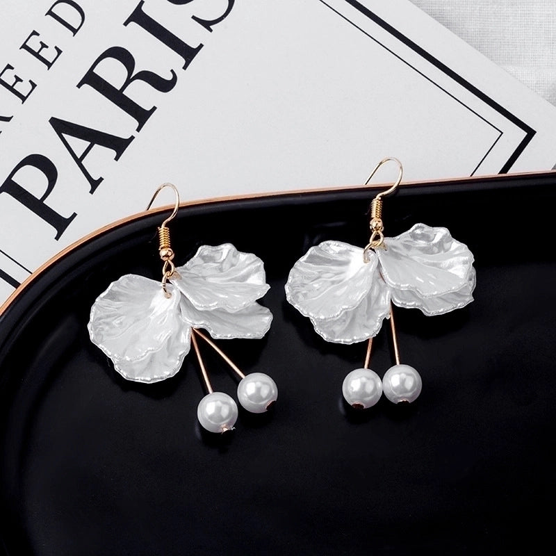 1 Pair Fashion Flower Alloy Plating Artificial Pearls Women’s Drop Earrings