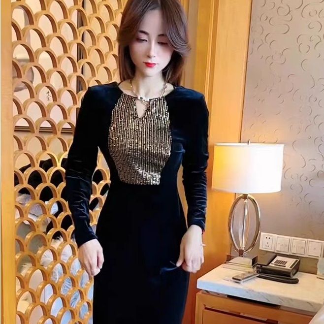 Gamezstake Gamezwind Yujie Style Round Neck Long Sleeved Heavy Velvet Women's Autumn and Winter New Style Hollow Out Slim Fit Dress