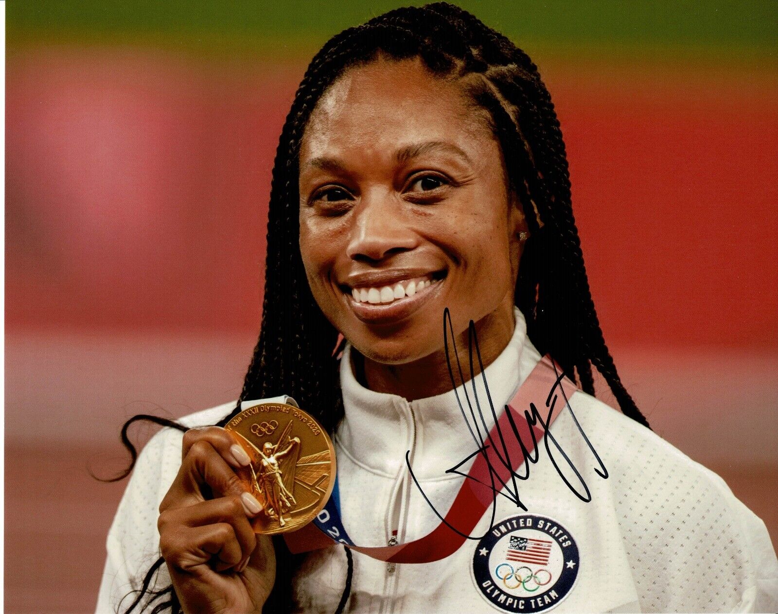 Allyson Felix Signed 10X8 Photo Poster painting Tokyo 2020 Genuine Signature AFTAL COA (B)