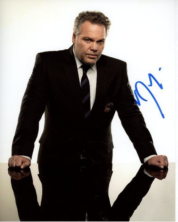 VINCENT D'ONOFRIO Autographed LAW & ORDER CRIMINAL INTENT ROBERT GOREN Photo Poster painting