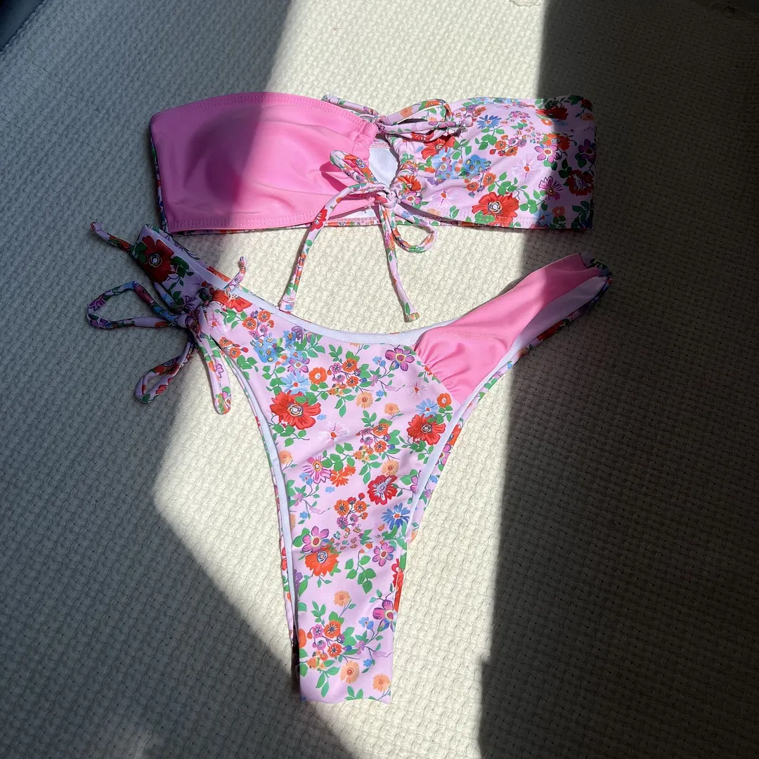 Uveng 2024 New Broken Flower Color Tie With Chest Small Fresh Sexy Swimsuit Bikini
