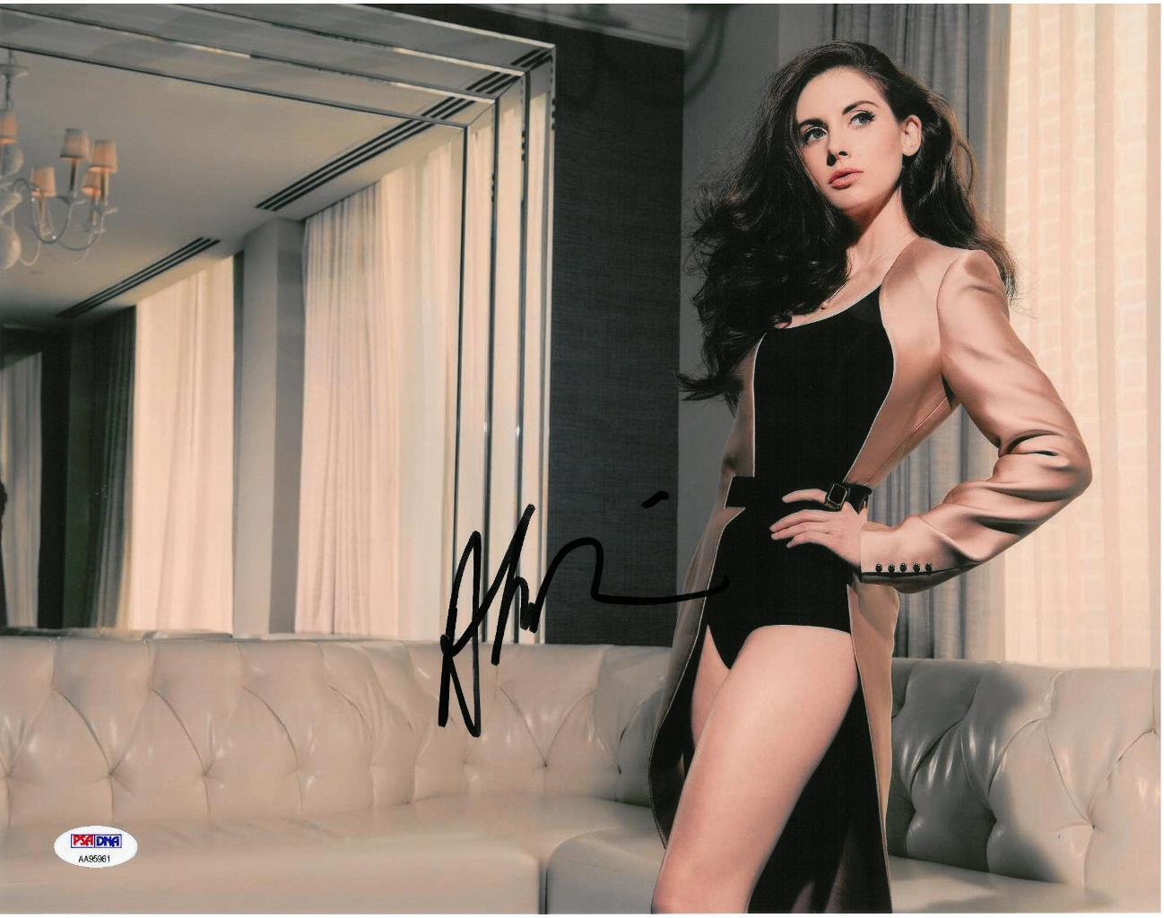 Alison Brie Signed Sexy Authentic Autographed 11x14 Photo Poster painting PSA/DNA #AA95961