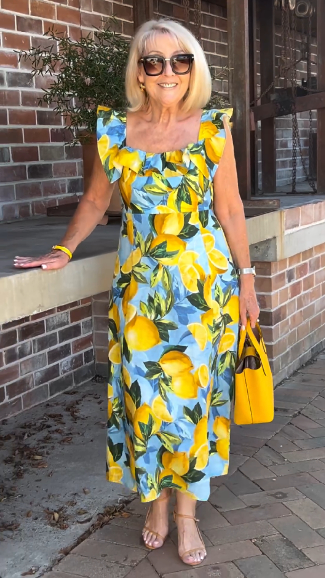 plus-size-lemon-printing-tunic-dress