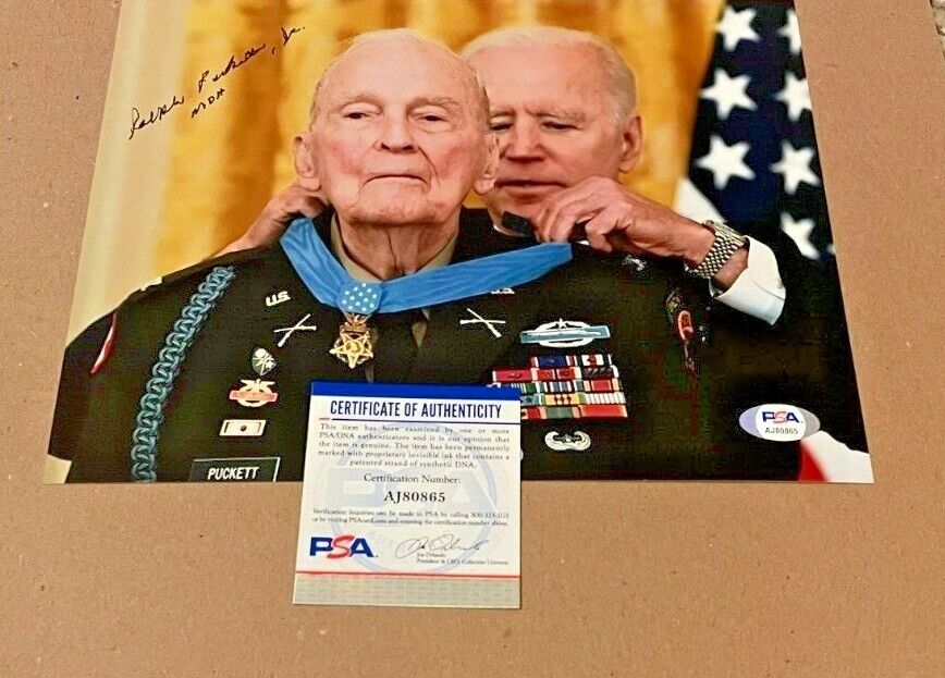 RALPH PUCKETT JR SIGNED MEDAL OF HONOR 8X10 Photo Poster painting PSA/DNA CERTIFIED #2