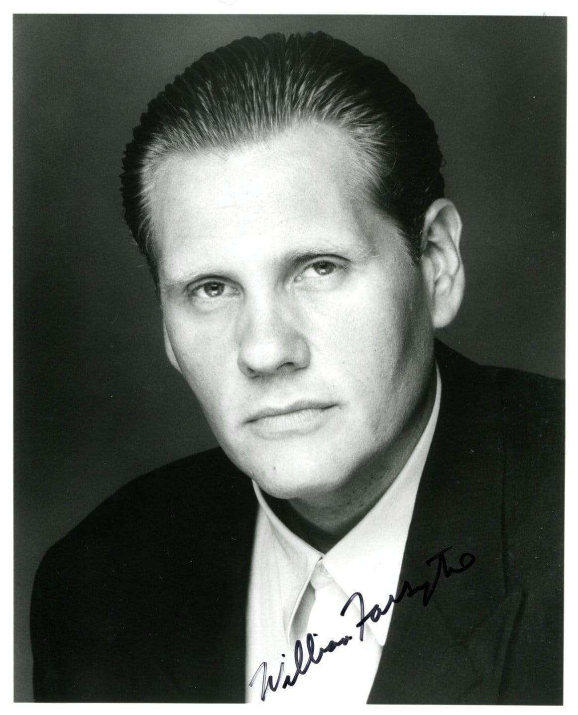 William Forsythe AMERICAN ACTOR autograph, signed Photo Poster painting