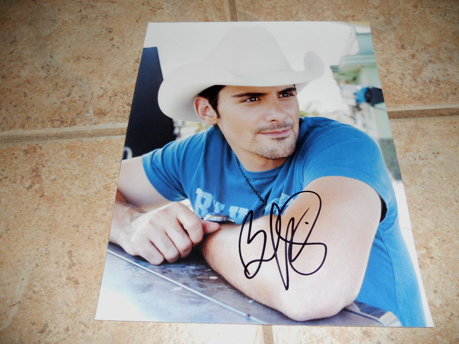 Brad Paisley Sexy Country Music Signed Autographed 8x10 Photo Poster painting Guaranteed