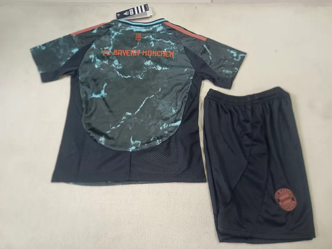 24/25 Bayern Munich Away Kids Kit Football Jersey Thai Quality
