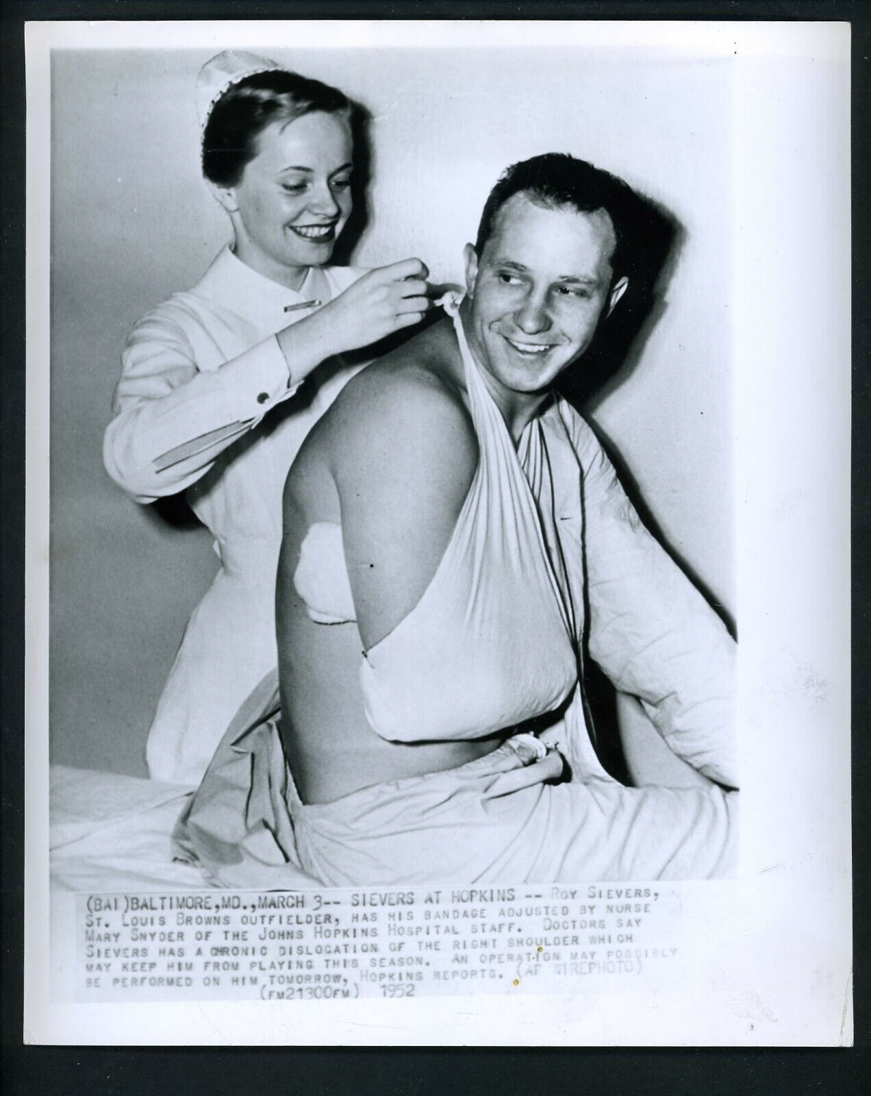 Roy Sievers injured 1952 Press Photo Poster painting St. Louis Browns Nurse Mary Snyder