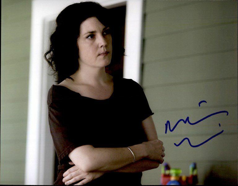 Melanie Lynskey authentic signed celebrity 8x10 Photo Poster painting W/Cert Autographed 2616c