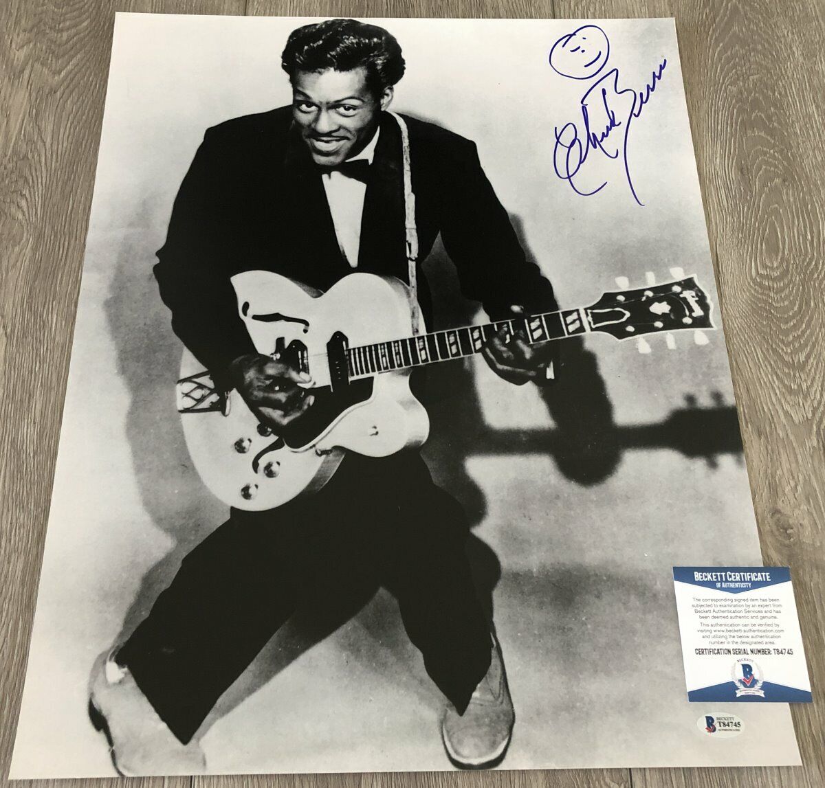 CHUCK BERRY JOHNNY B. GOODE SIGNED 16x20 Photo Poster painting w/EXACT PROOF & BECKETT BAS COA