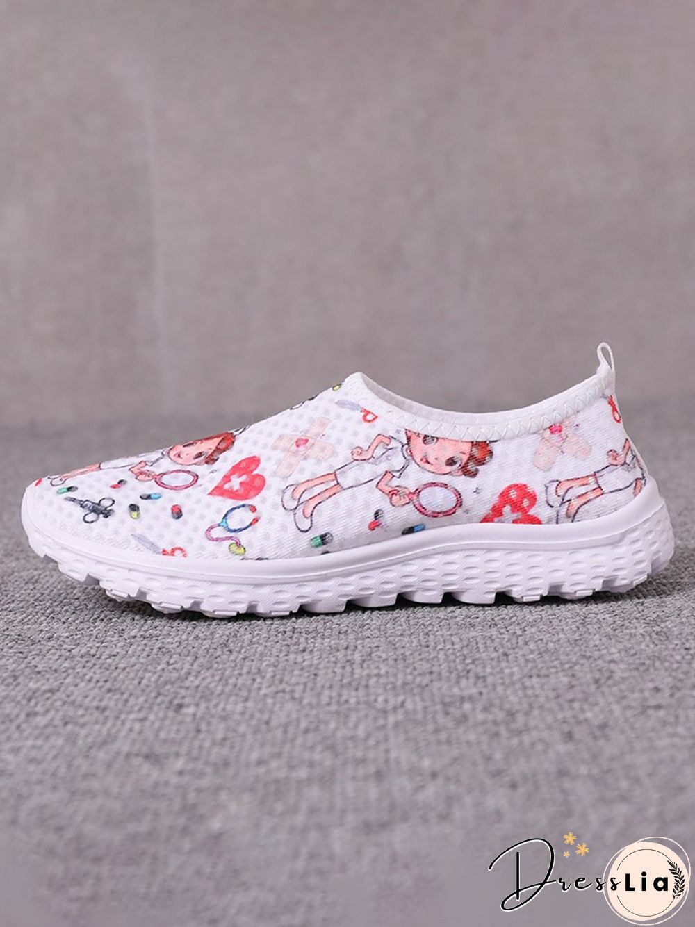 Nurse Fighting Epidemic Print Breathable Tulle Mesh Lightweight Sneakers