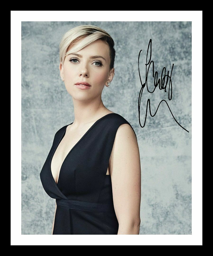 Scarlett Johansson Autograph Signed & Framed Photo Poster painting 1