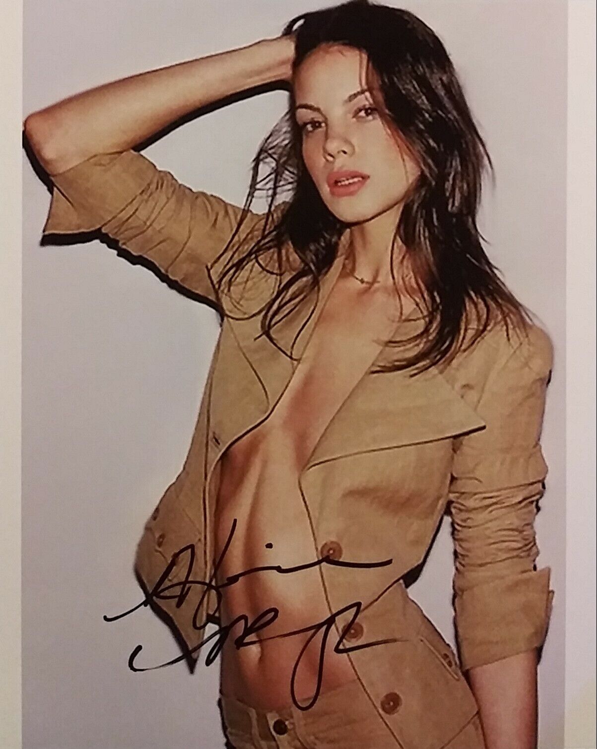 Michelle Monaghan signed 8x10