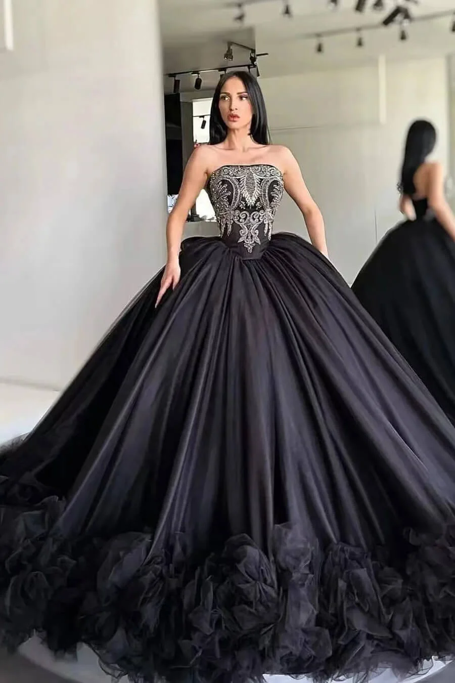 Daisda Gorgeous Strapless Mermaid Prom Dress Sleeveless With Appliques Black