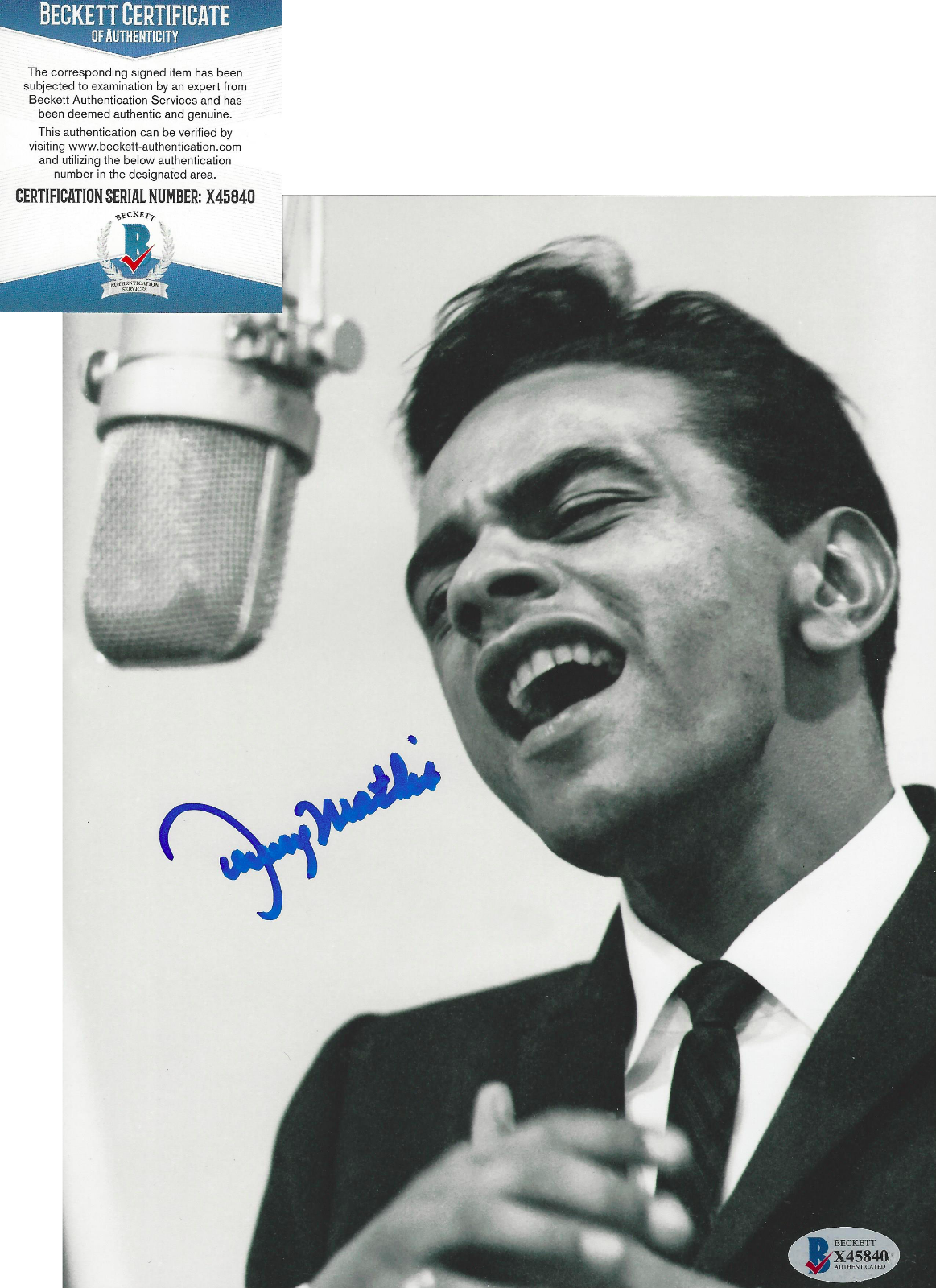 SINGER JOHNNY MATHIS SIGNED AUTHENTIC 8x10 Photo Poster painting H CROONER PROOF BECKETT COA BAS