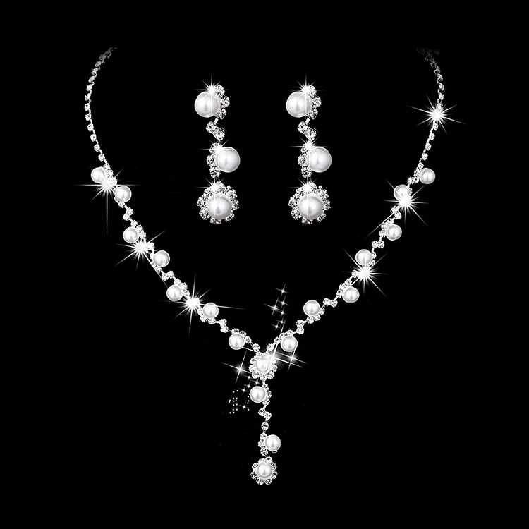Pearl necklace earrings set