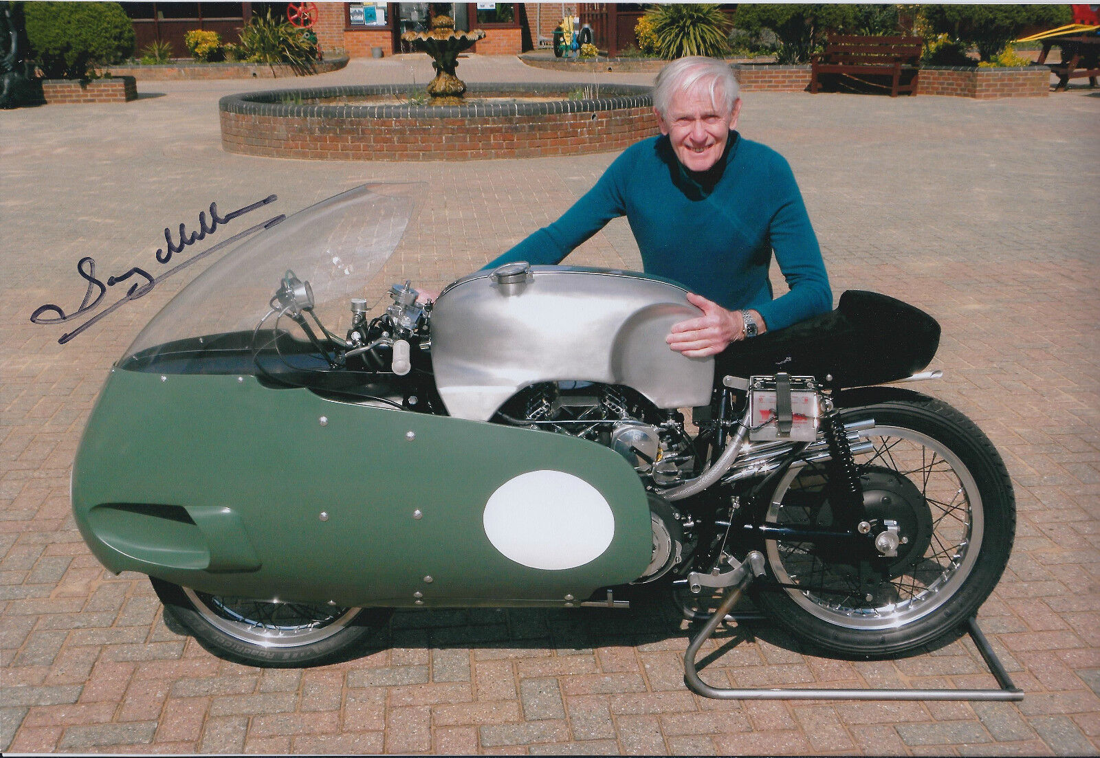 Sammy Miller HAND SIGNED TT & Bike Racing Legend 12x8 Photo Poster painting AFTAL Autograph COA