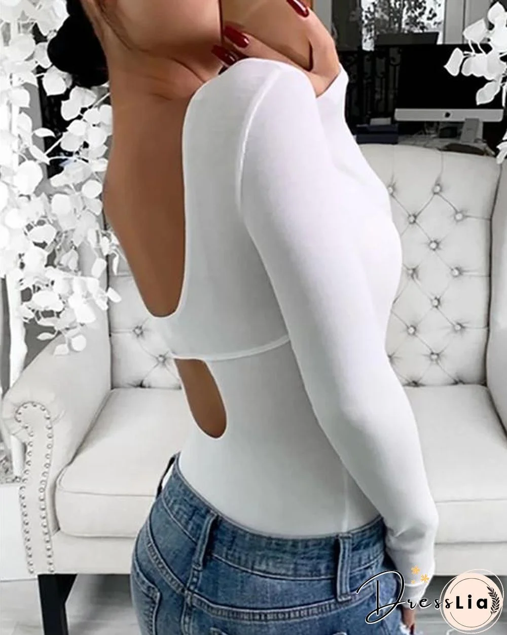 U-neck Solid Bottoned Design Backless Blouse