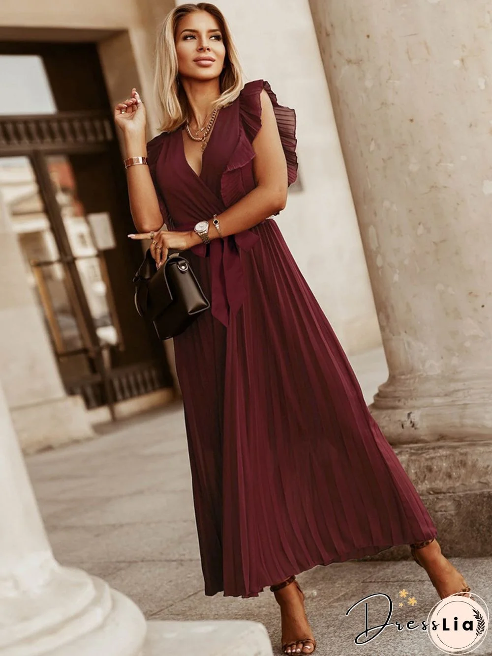 New Summer Solid Color Sleeveless Pleated Chiffon Dress Slim Temperament Dress Belt Tie Temperament Women's Dress White Dress