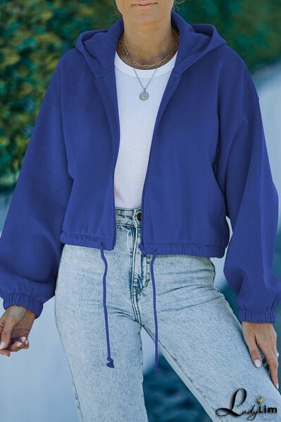 Fashionable and Minimalist Jacket