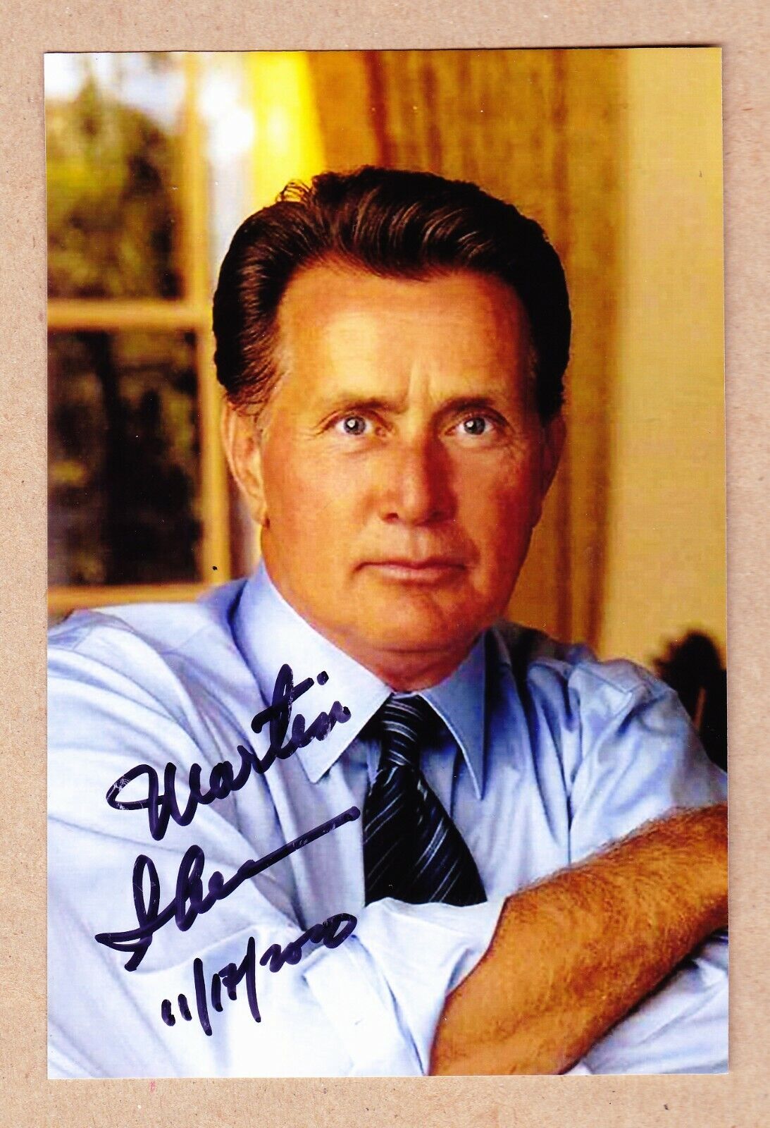 Martin Sheen signed 4x6 color The West Wing