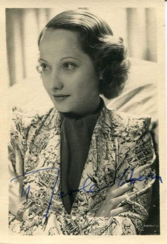 Merle Oberon (+) autograph, signed vintage Photo Poster painting