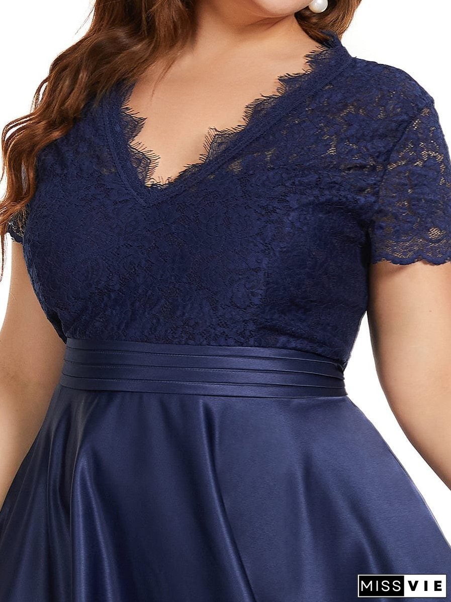 Elegant Plus Size Lace A-line Cocktail Dress with Pockets