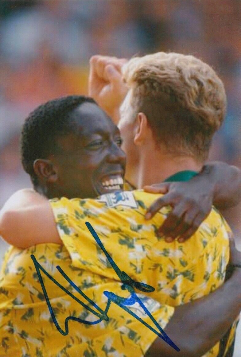 RUEL FOX HAND SIGNED 6X4 Photo Poster painting NORWICH CITY FOOTBALL AUTOGRAPH 1