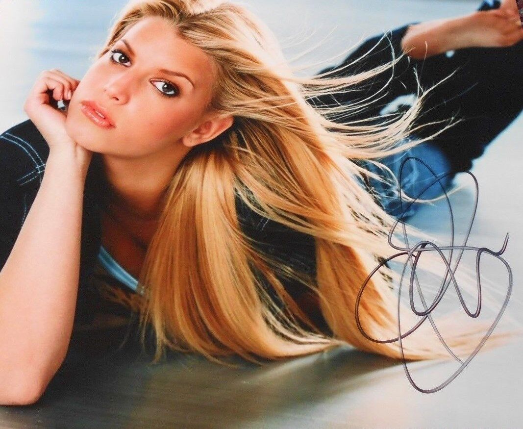 JESSICA SIMPSON SCREAMS SEXY * HAND SIGNED - GREAT Photo Poster painting 8X10