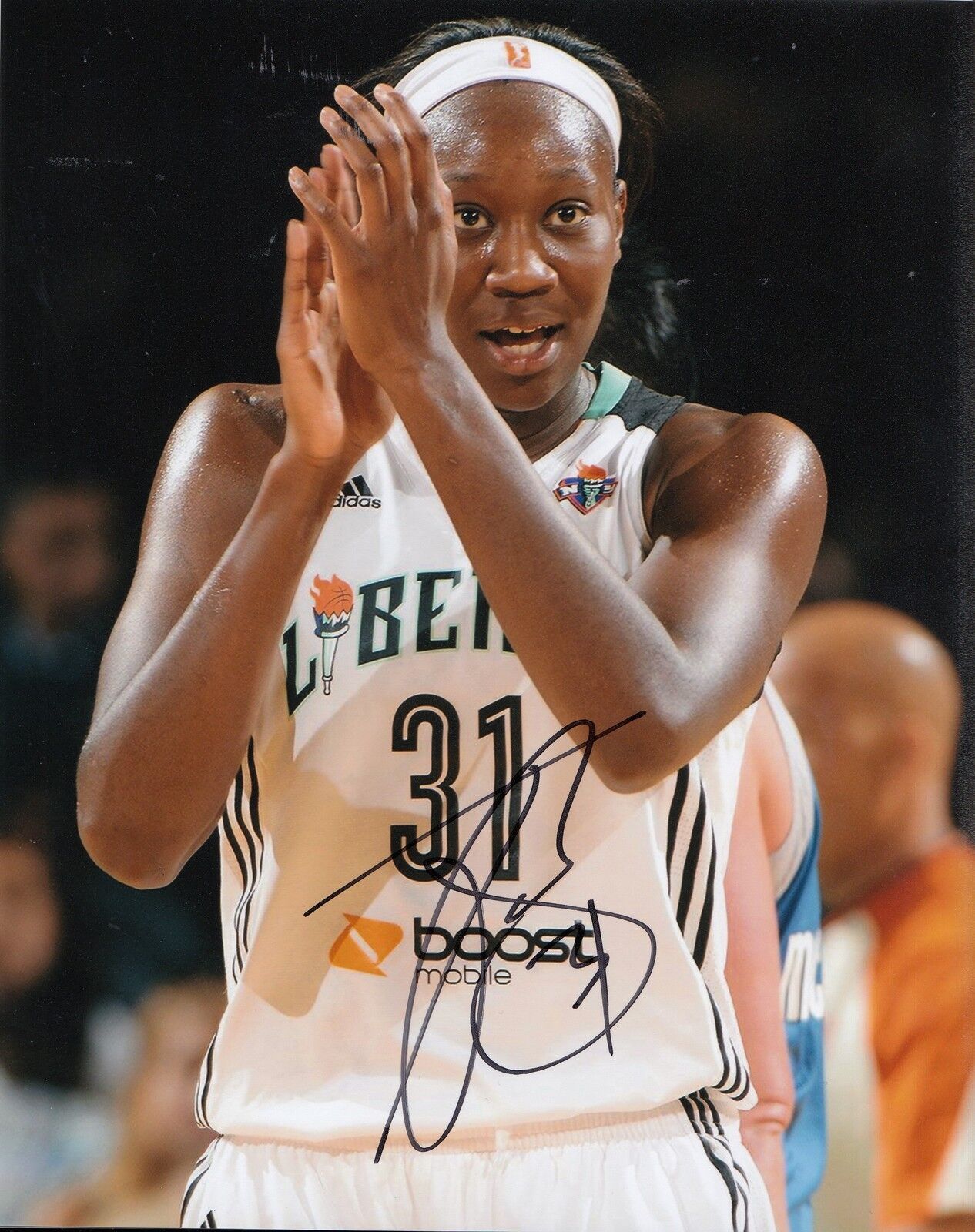 TINA CHARLES signed (NEW YORK LIBERTY) WNBA Basketball 8X10 Photo Poster painting W/COA #1