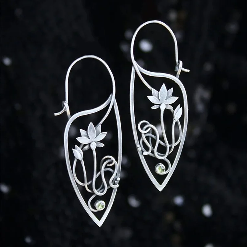 New Lotus Silver Color Earrings Elf Flower Jewelry Fashion Floral Design Ladies Pendant Earrings Gifts