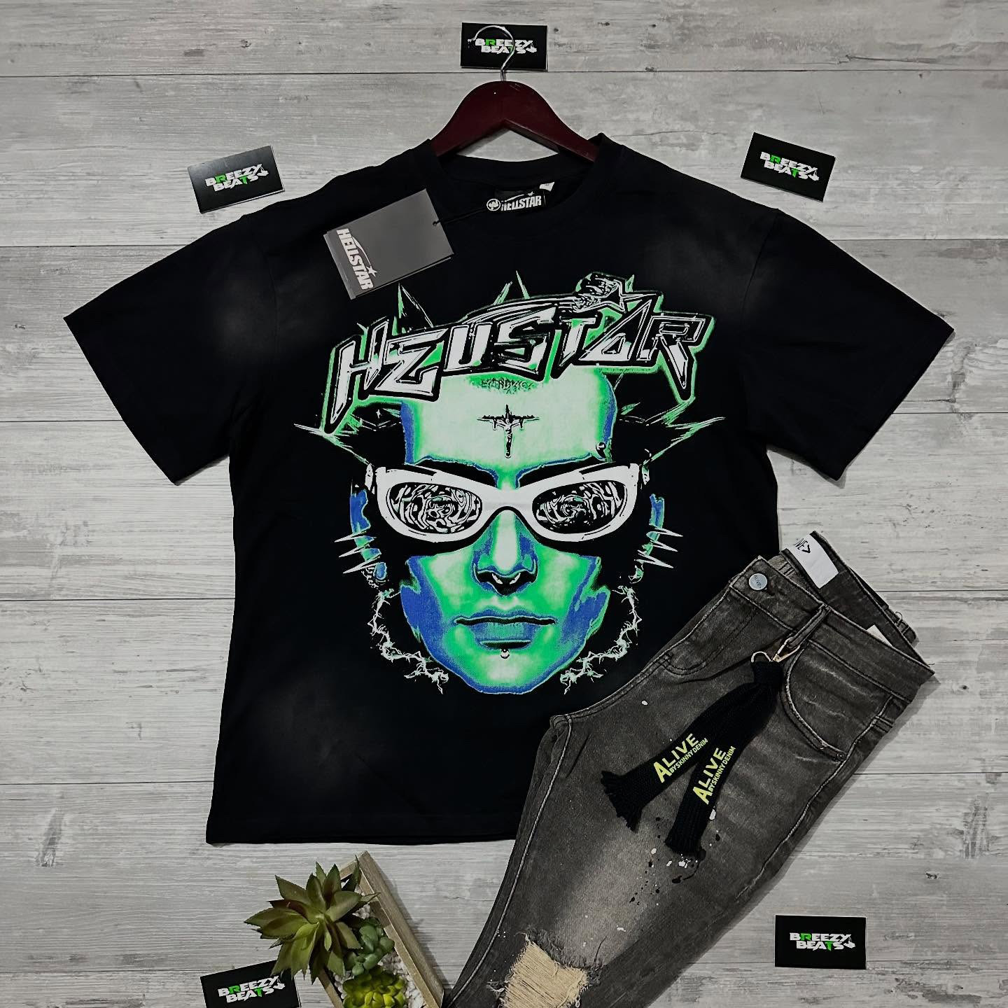 The Hellstar Live with Peace Cotton Short Sleeve T-Shirt