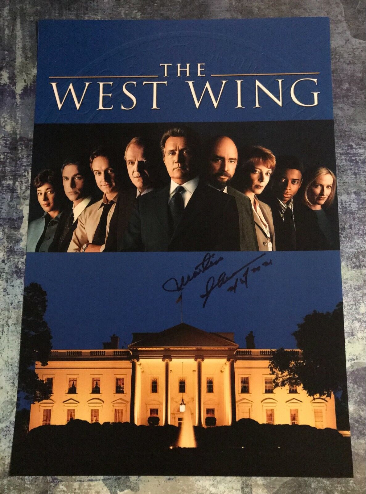 GFA The West Wing Star * MARTIN SHEEN * Signed 12x18 Photo Poster painting Poster COA