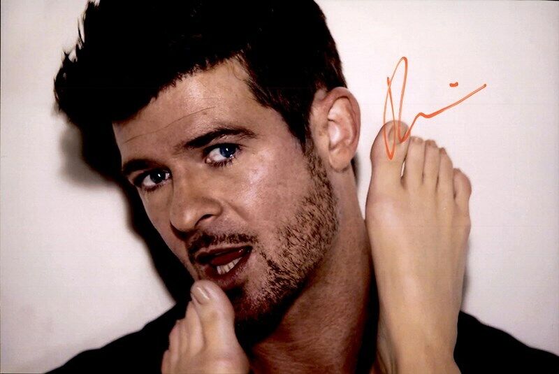 Robin Thicke Authentic signed rock 10x15 Photo Poster painting W/Certificate Autographed (26-c)