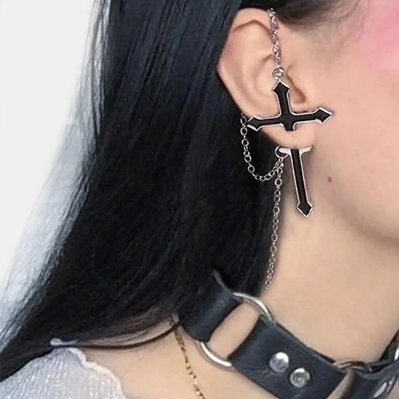PIERCED CROSS EARRING