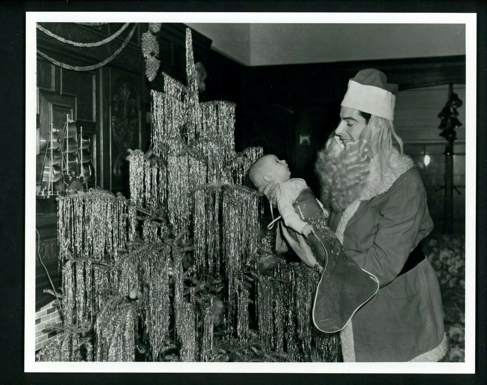 Joe DiMaggio plays Santa Clause for Joe Jr. 1940's Type IV Press Photo Poster painting Yankees