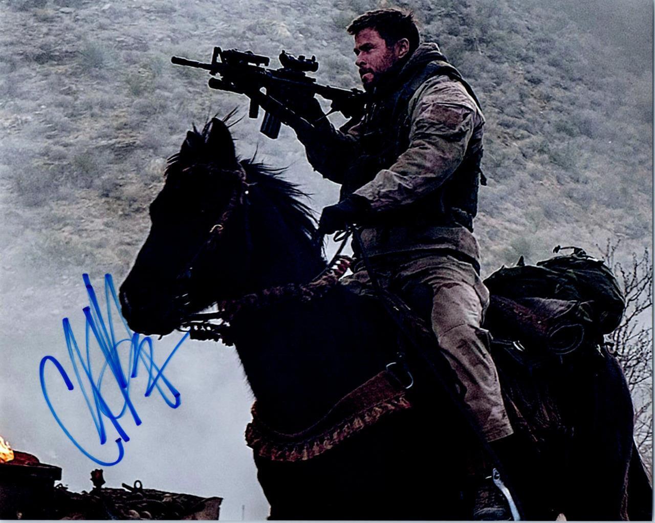 Chris Hemsworth signed 8x10 autographed Photo Poster painting + COA