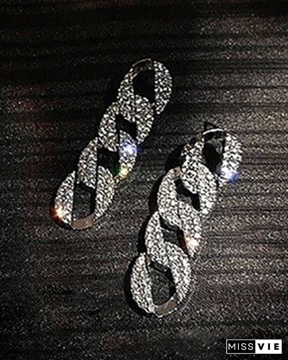 1Pair Chain Pattern Studded Drop Earrings