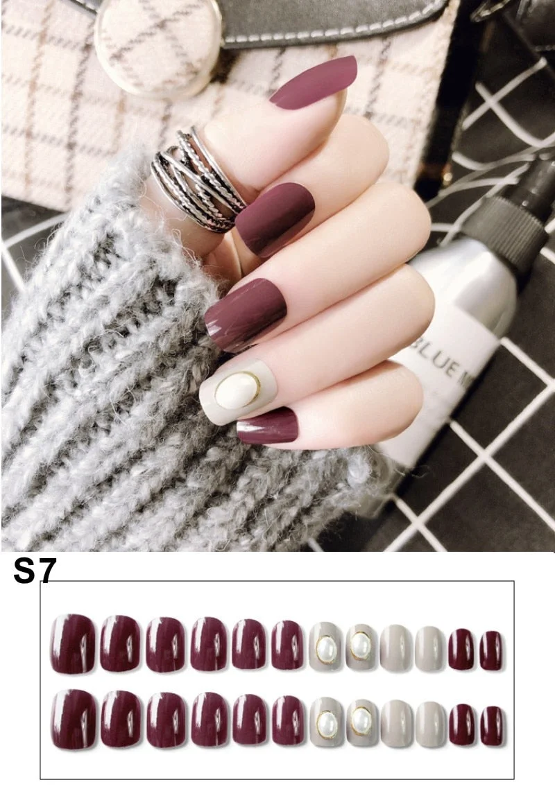 24pcs/Set Fashion Black Red Rivet False Nails Strip Rivet Design Coffin Finished Full Cover Artificial Fake Nails Manicure Tools-Nail Inspo